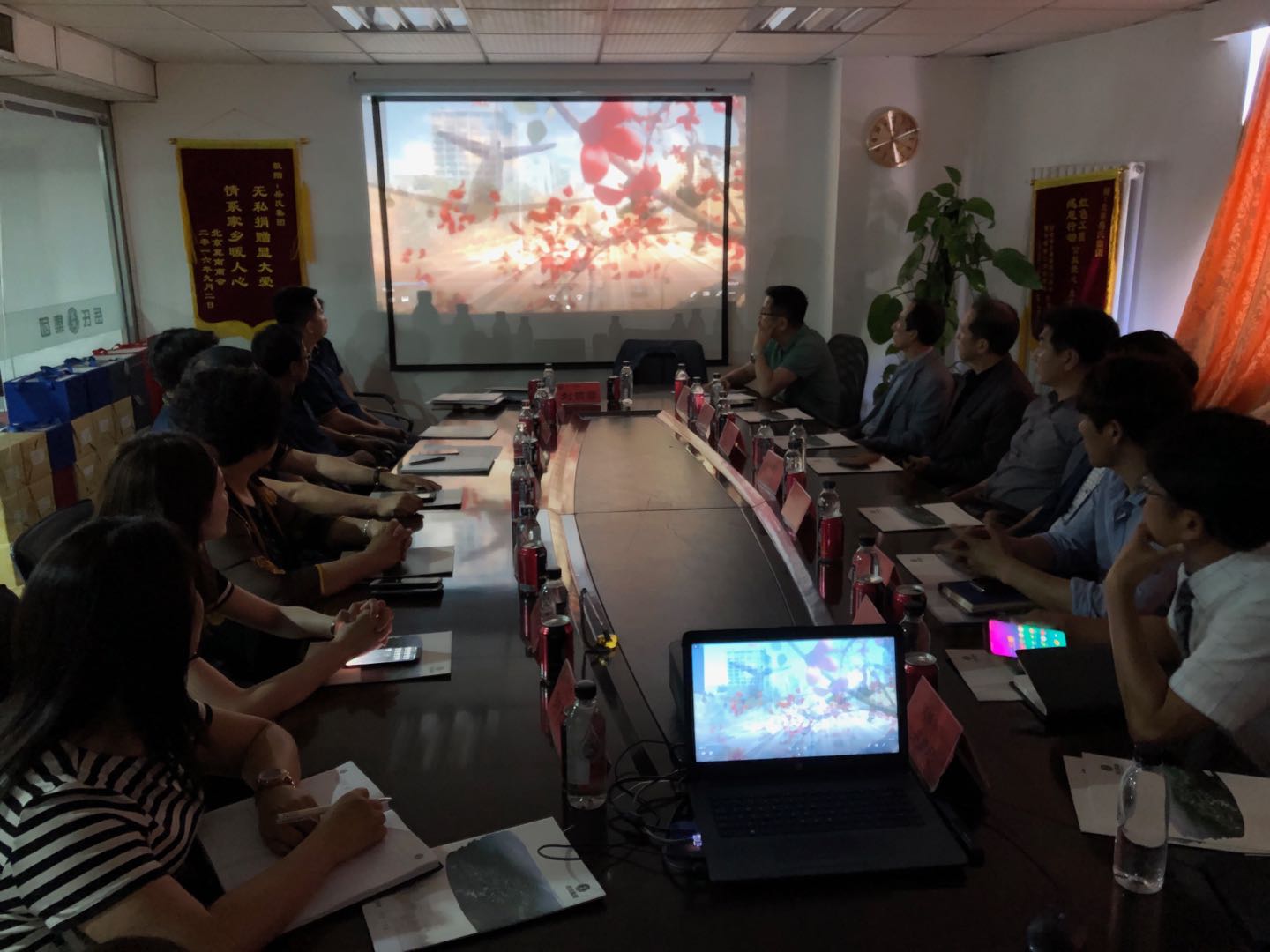 韓國(guó)農(nóng)業(yè)協(xié)會(huì)、漢城BCC公司、韓國(guó)賢光國(guó)際到訪岳氏集團(tuán)與并簽署合作協(xié)議